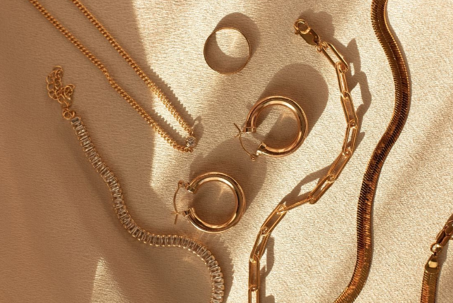 Customized Jewelry Manufacturers - DVN Jewelry